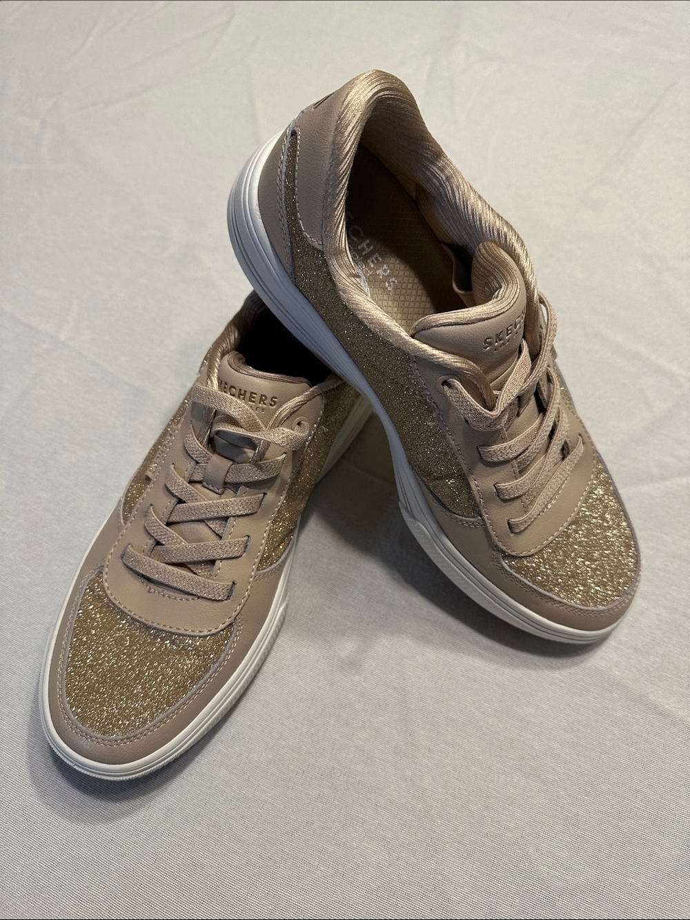 Skechers Air Cooled Archfit Women's Glitter Accent Taupe Sneakers NWOT 🔥⭐️🔥⭐️